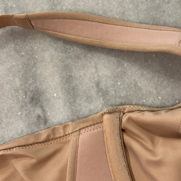 SPANX Low Profile Minimizer Bra sz 36DD in Champagne Nude - Picture 5 of 6